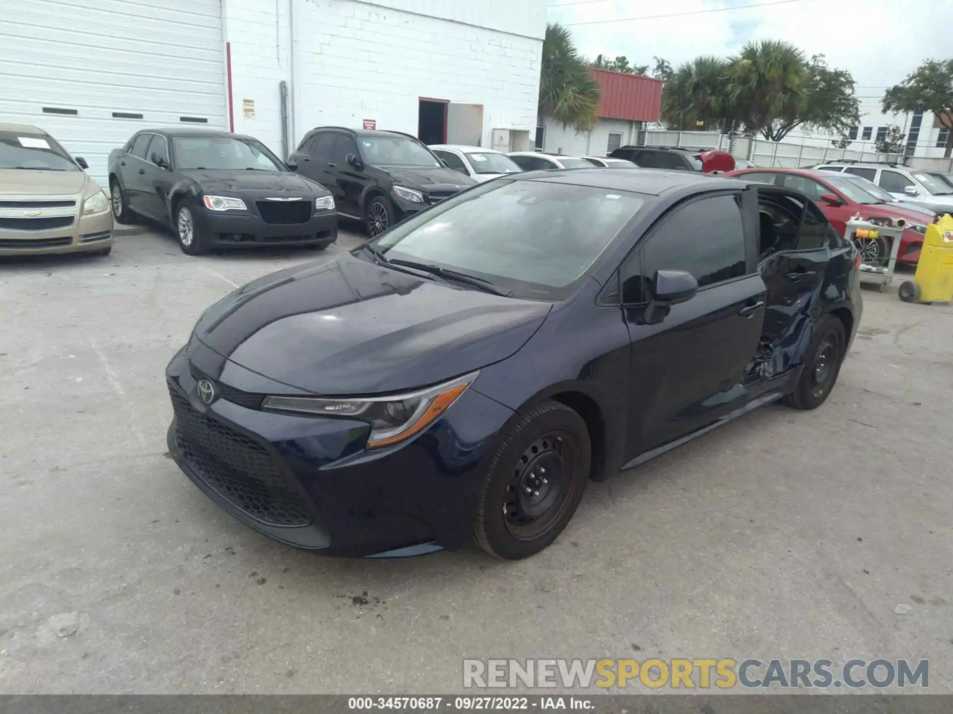 2 Photograph of a damaged car 5YFEPMAE9NP291596 TOYOTA COROLLA 2022