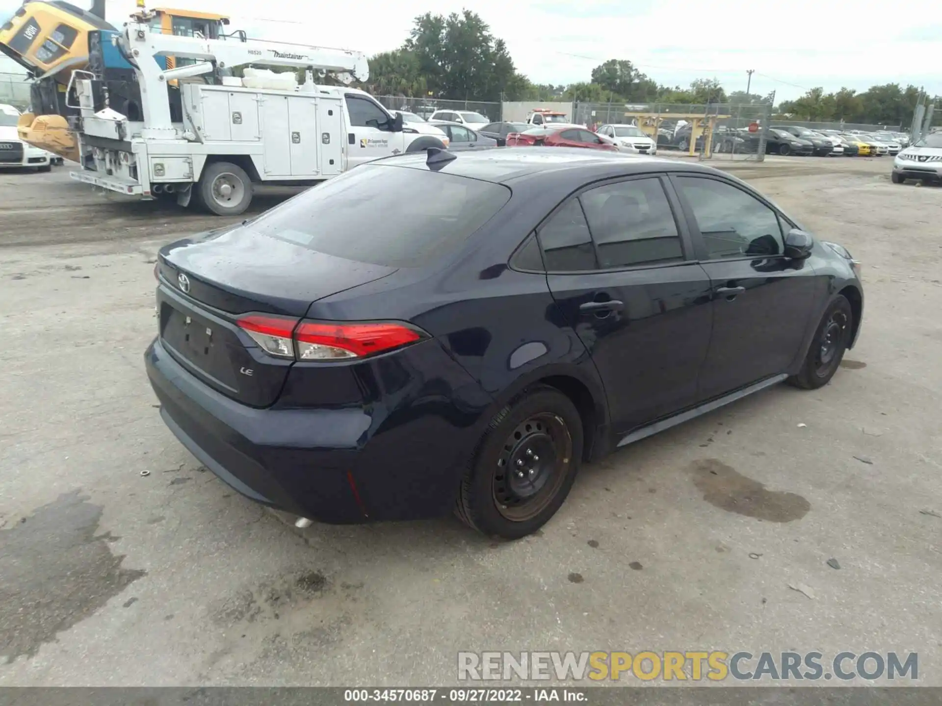 4 Photograph of a damaged car 5YFEPMAE9NP291596 TOYOTA COROLLA 2022