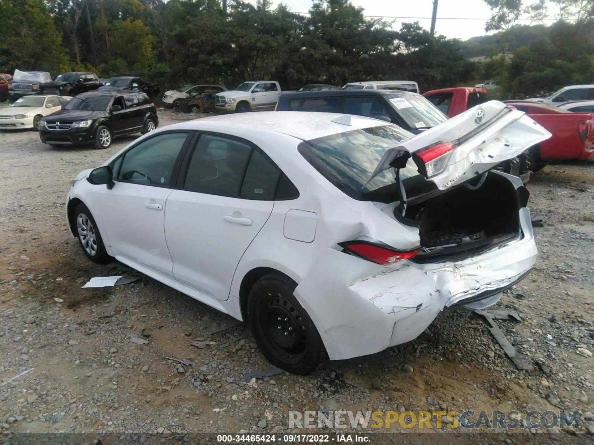 3 Photograph of a damaged car 5YFEPMAE9NP292232 TOYOTA COROLLA 2022