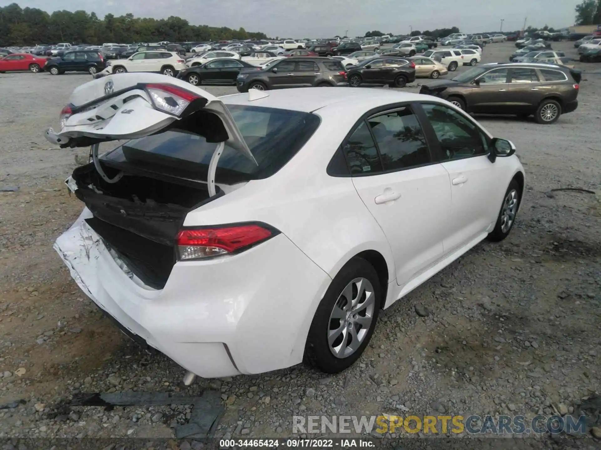 4 Photograph of a damaged car 5YFEPMAE9NP292232 TOYOTA COROLLA 2022