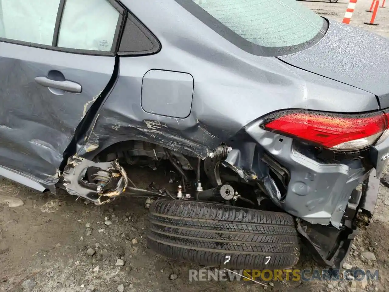 9 Photograph of a damaged car 5YFEPMAE9NP293218 TOYOTA COROLLA 2022