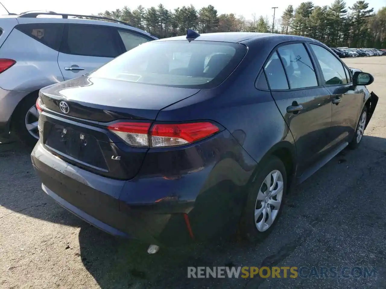 4 Photograph of a damaged car 5YFEPMAE9NP296782 TOYOTA COROLLA 2022