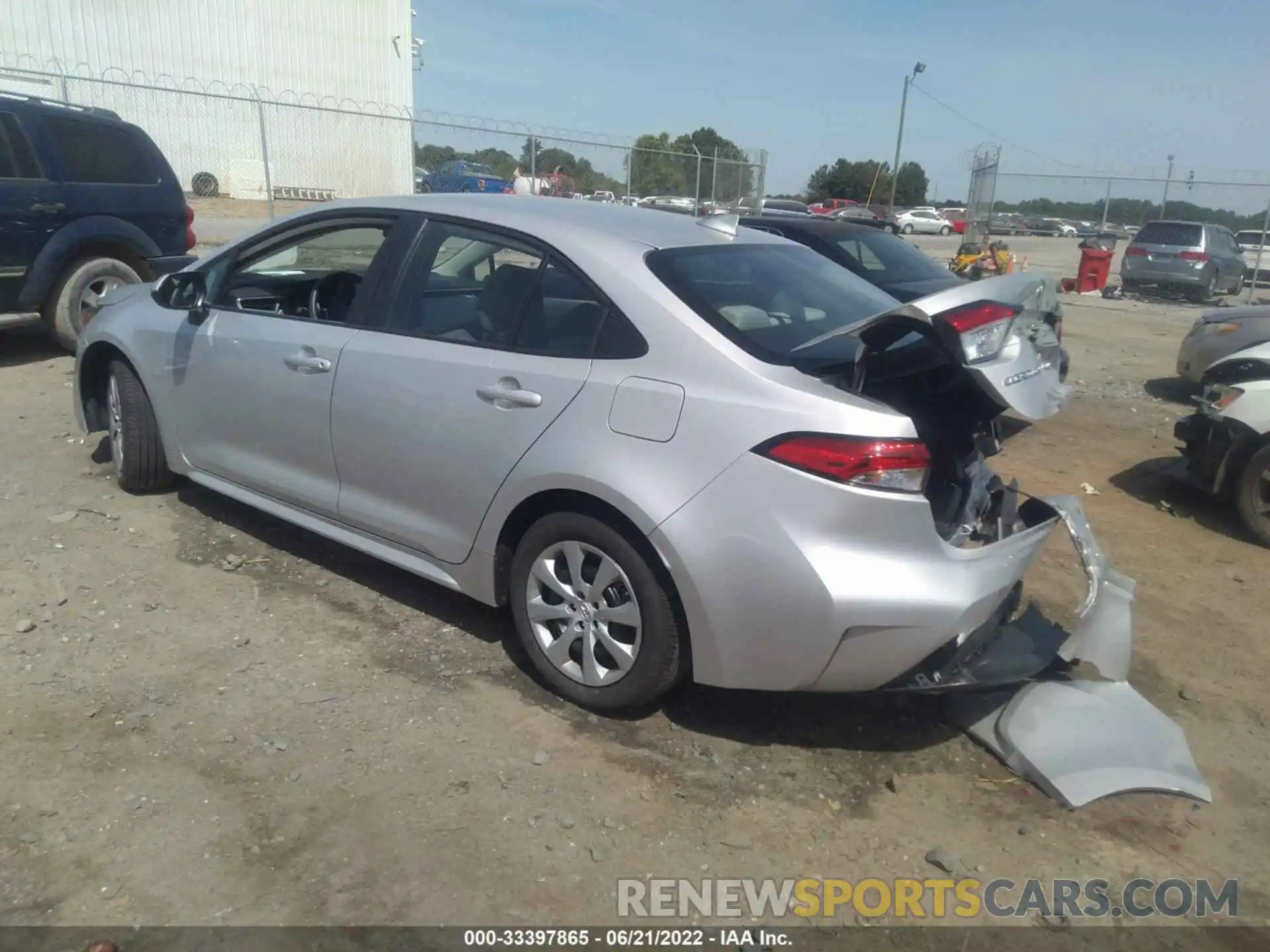 3 Photograph of a damaged car 5YFEPMAE9NP297012 TOYOTA COROLLA 2022