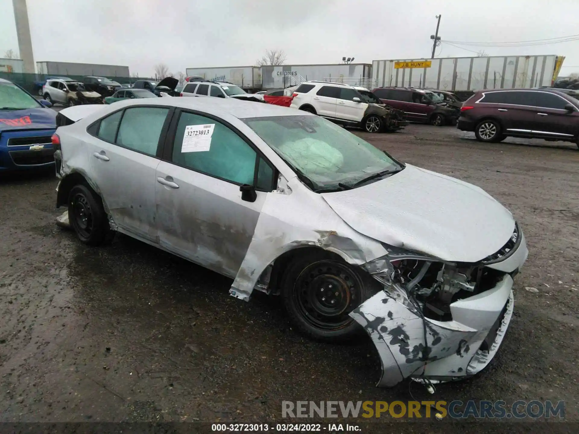 1 Photograph of a damaged car 5YFEPMAE9NP297771 TOYOTA COROLLA 2022