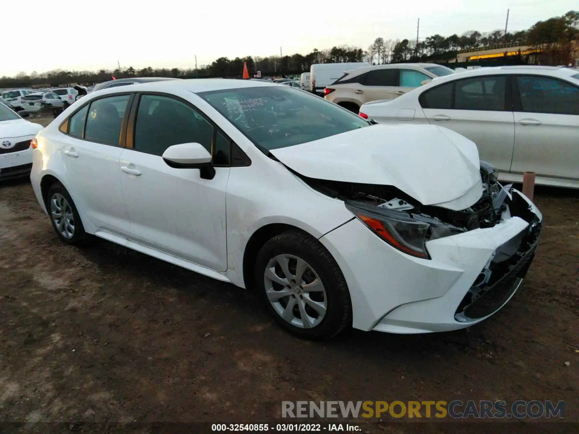 1 Photograph of a damaged car 5YFEPMAE9NP298791 TOYOTA COROLLA 2022