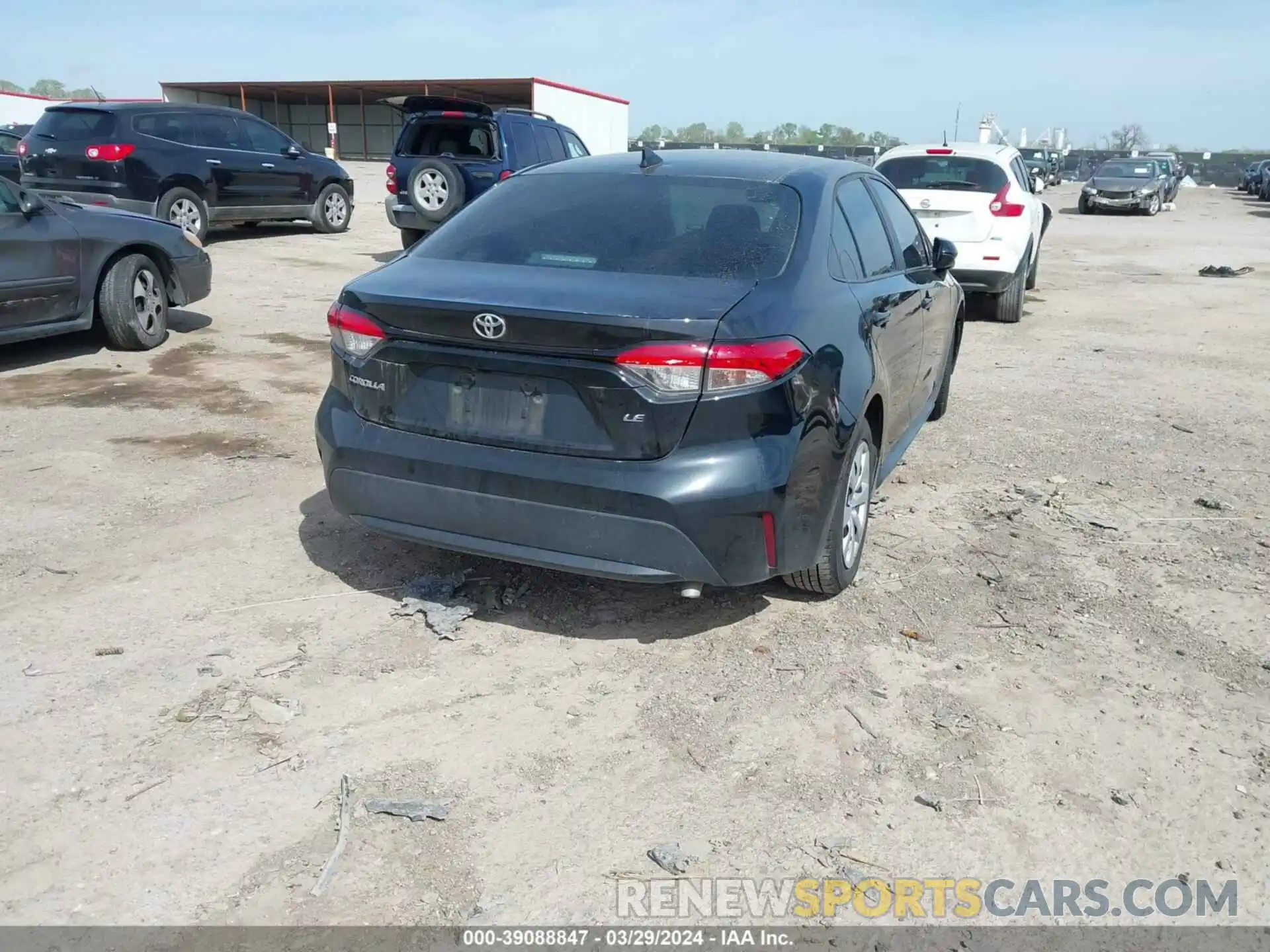 4 Photograph of a damaged car 5YFEPMAE9NP302371 TOYOTA COROLLA 2022