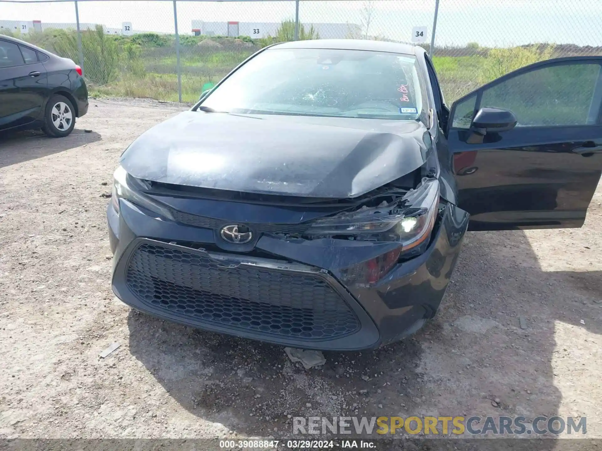 6 Photograph of a damaged car 5YFEPMAE9NP302371 TOYOTA COROLLA 2022