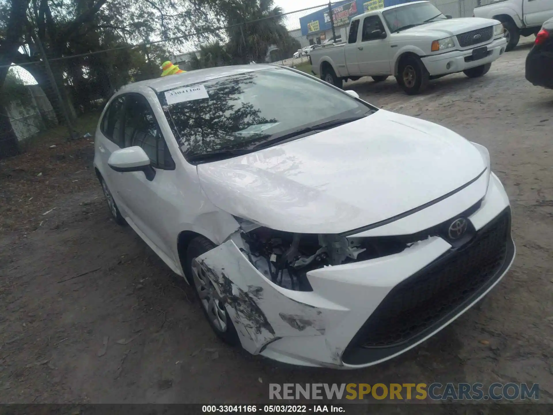 1 Photograph of a damaged car 5YFEPMAE9NP308204 TOYOTA COROLLA 2022