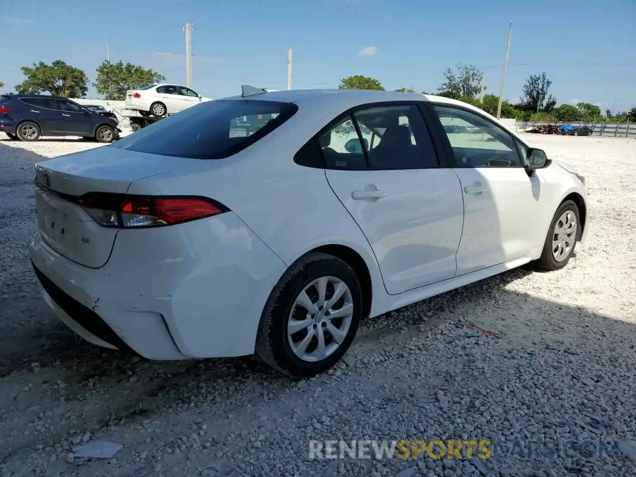 3 Photograph of a damaged car 5YFEPMAE9NP315976 TOYOTA COROLLA 2022