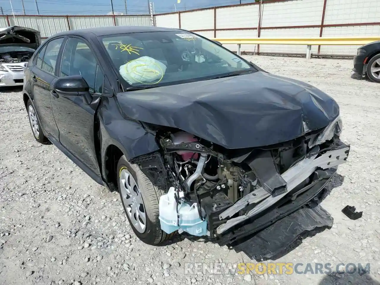 1 Photograph of a damaged car 5YFEPMAE9NP316223 TOYOTA COROLLA 2022