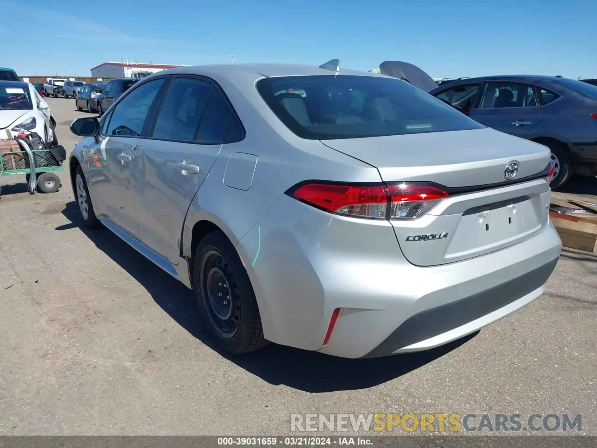 3 Photograph of a damaged car 5YFEPMAE9NP317923 TOYOTA COROLLA 2022