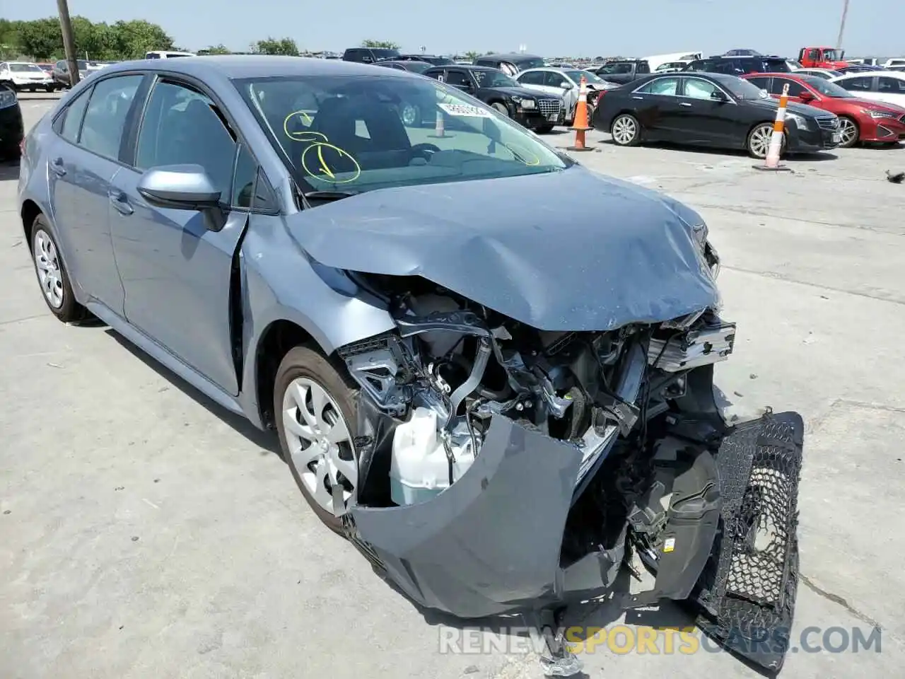 1 Photograph of a damaged car 5YFEPMAE9NP319543 TOYOTA COROLLA 2022