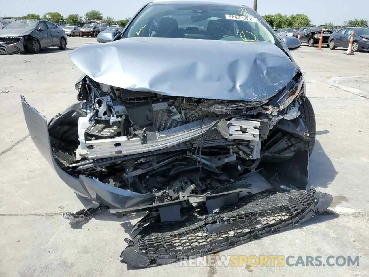 9 Photograph of a damaged car 5YFEPMAE9NP319543 TOYOTA COROLLA 2022