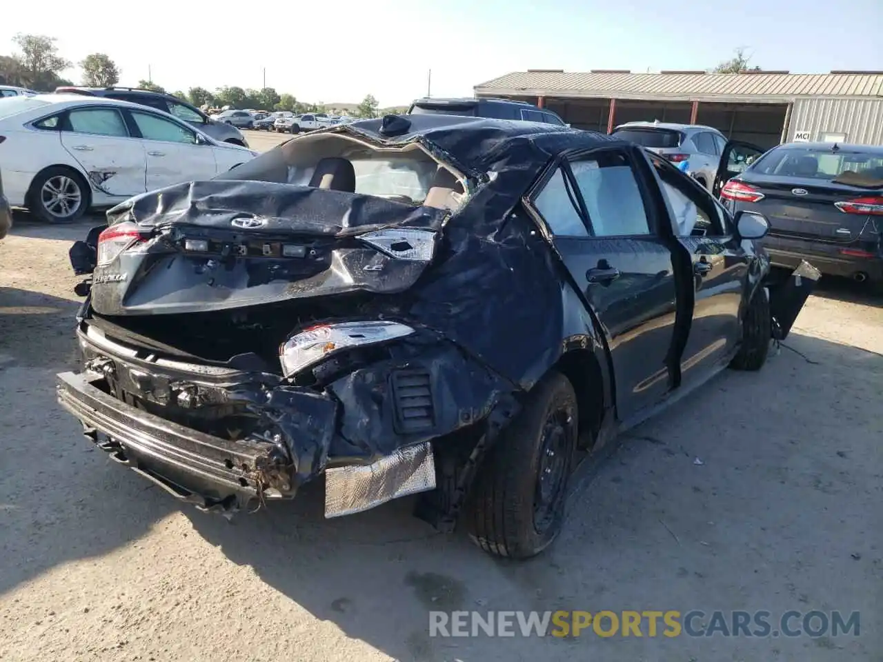 4 Photograph of a damaged car 5YFEPMAE9NP321230 TOYOTA COROLLA 2022