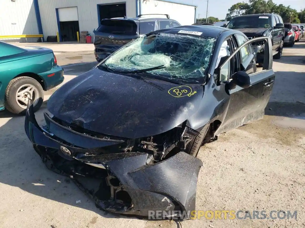 9 Photograph of a damaged car 5YFEPMAE9NP321230 TOYOTA COROLLA 2022