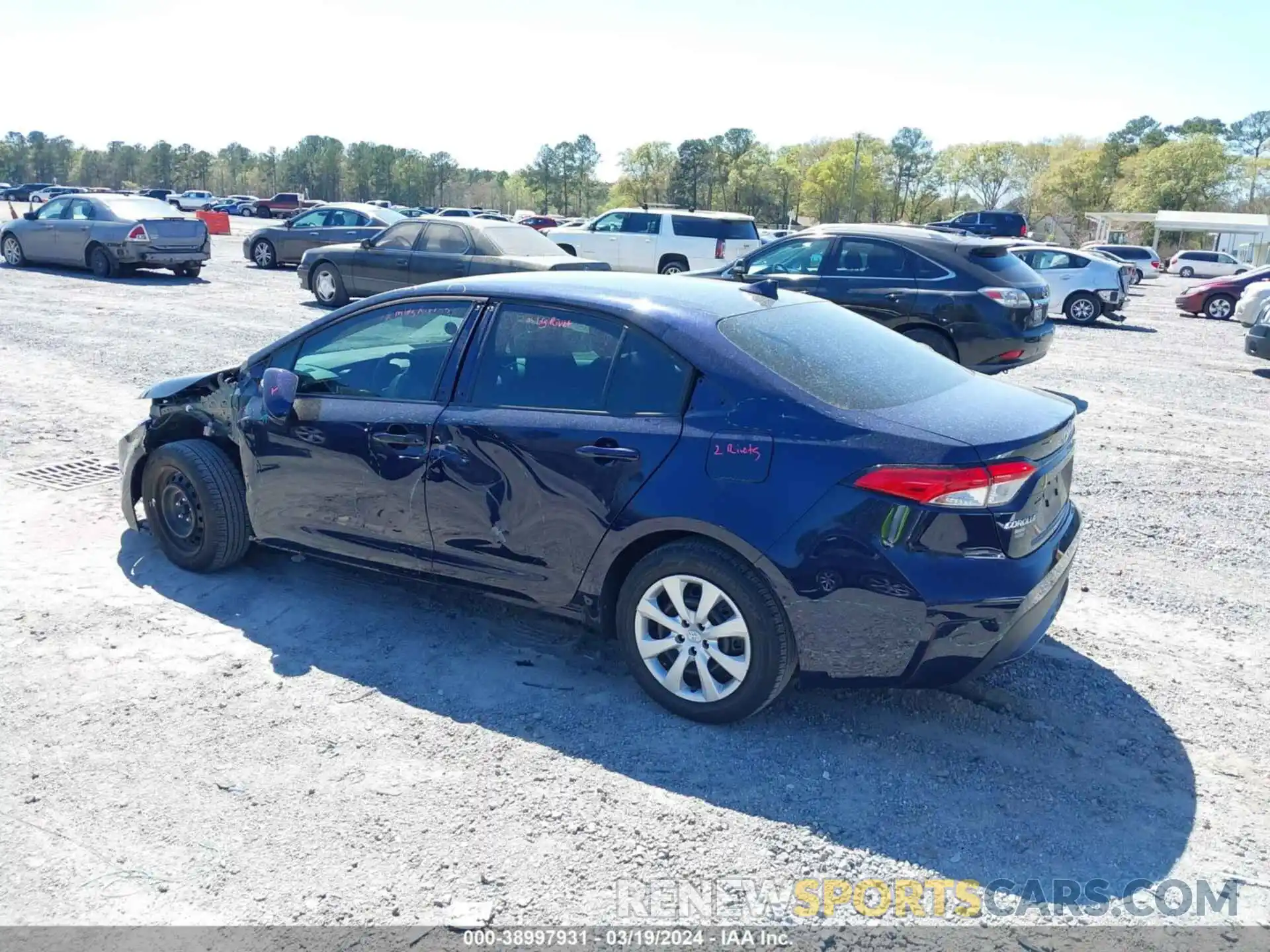 3 Photograph of a damaged car 5YFEPMAE9NP323608 TOYOTA COROLLA 2022