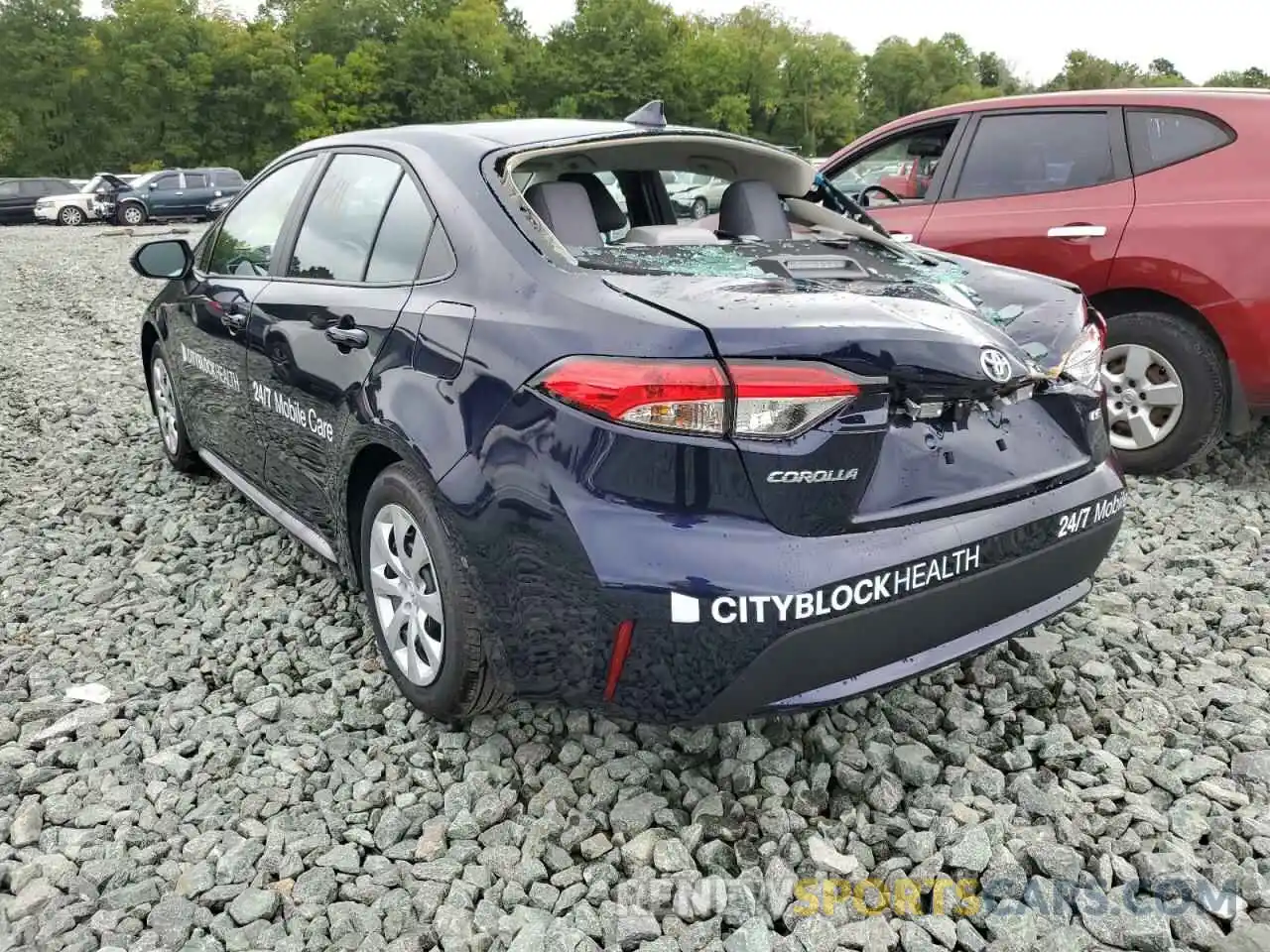 3 Photograph of a damaged car 5YFEPMAE9NP335631 TOYOTA COROLLA 2022