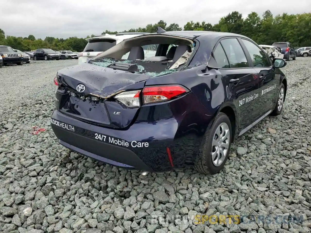 4 Photograph of a damaged car 5YFEPMAE9NP335631 TOYOTA COROLLA 2022