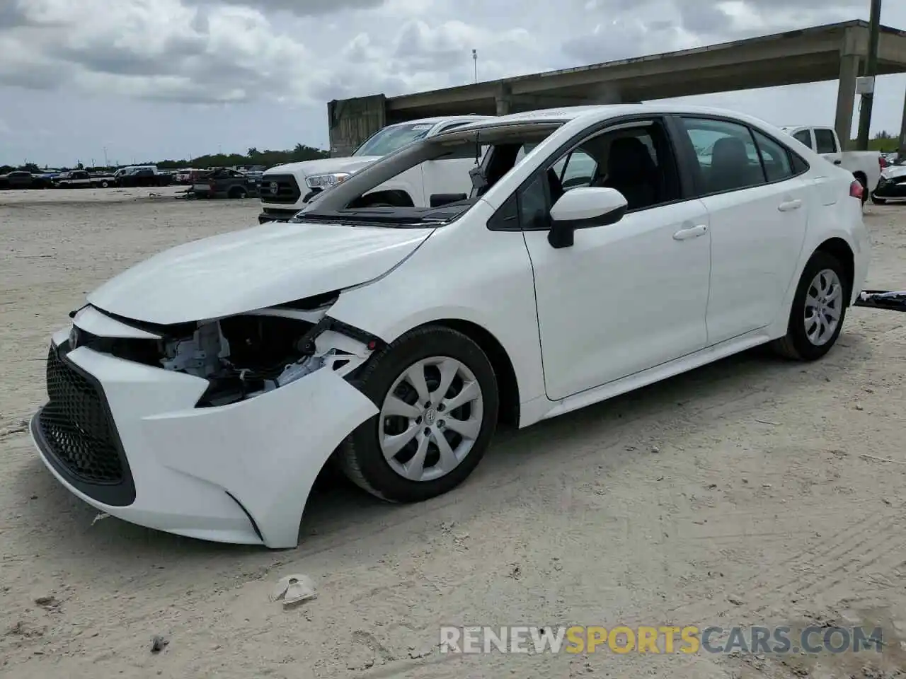 1 Photograph of a damaged car 5YFEPMAE9NP362439 TOYOTA COROLLA 2022