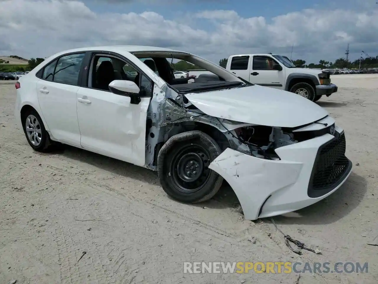 4 Photograph of a damaged car 5YFEPMAE9NP362439 TOYOTA COROLLA 2022