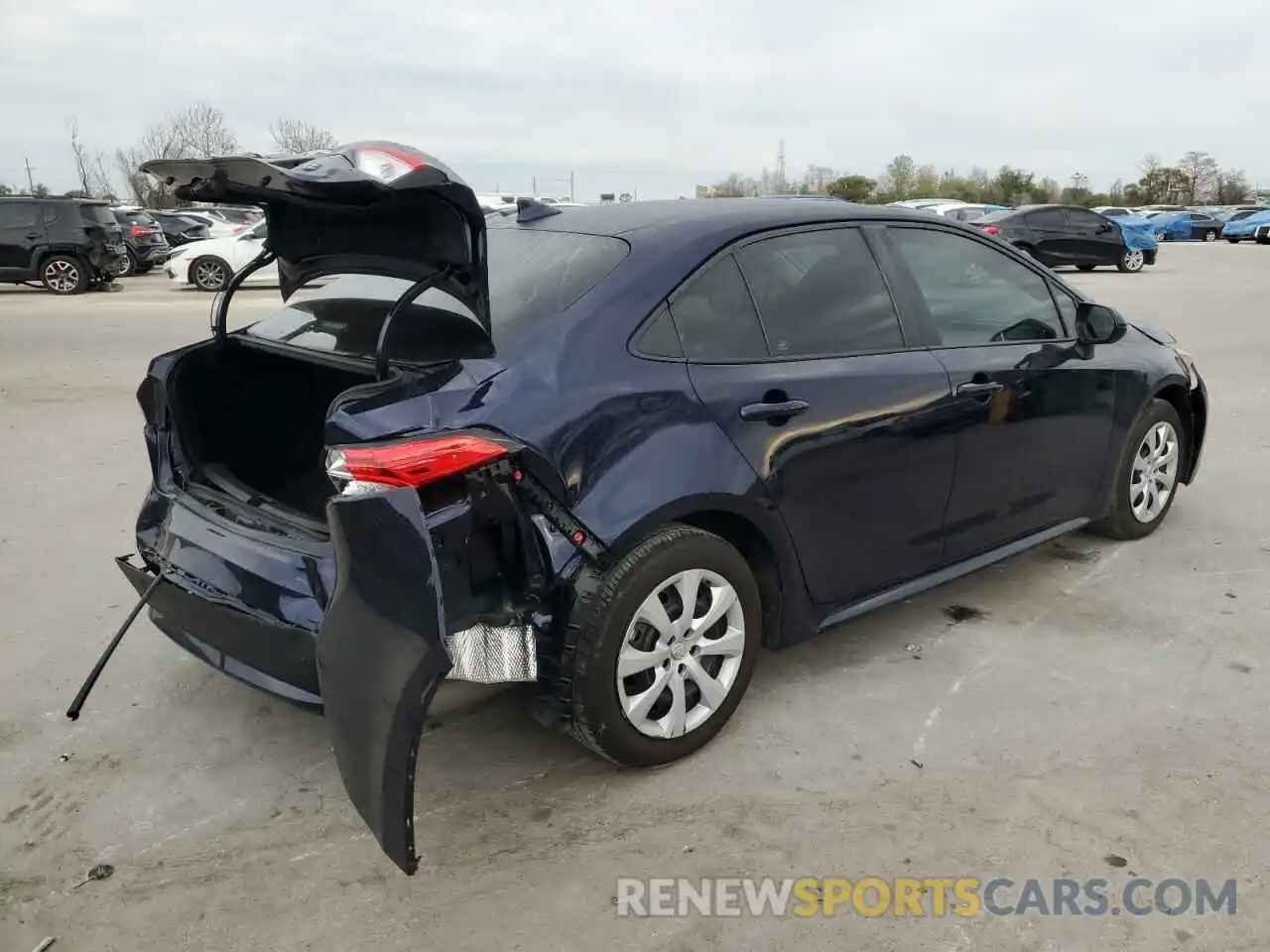 3 Photograph of a damaged car 5YFEPMAE9NP373490 TOYOTA COROLLA 2022