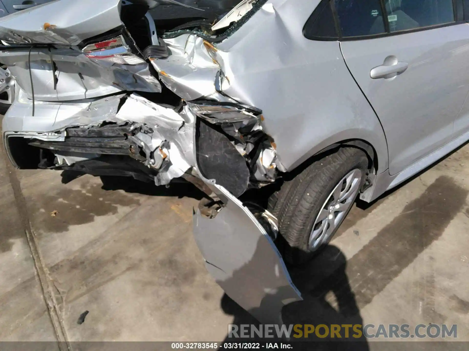 6 Photograph of a damaged car 5YFEPMAEXNP272006 TOYOTA COROLLA 2022