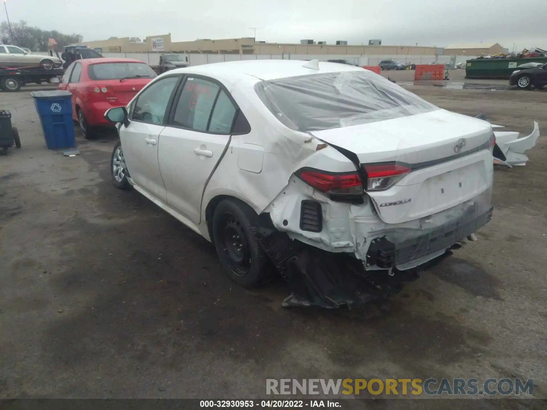 3 Photograph of a damaged car 5YFEPMAEXNP273124 TOYOTA COROLLA 2022