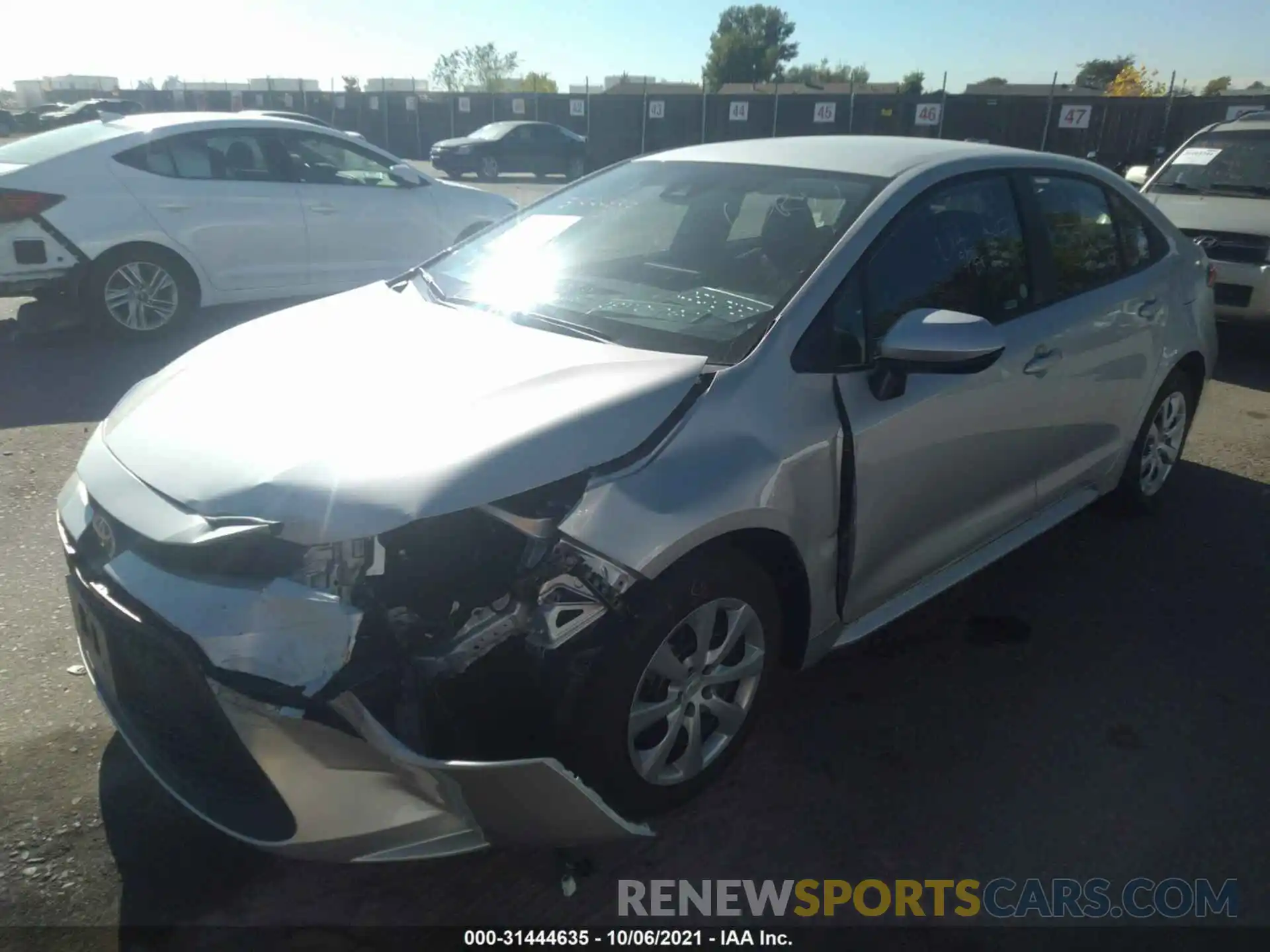 2 Photograph of a damaged car 5YFEPMAEXNP275083 TOYOTA COROLLA 2022