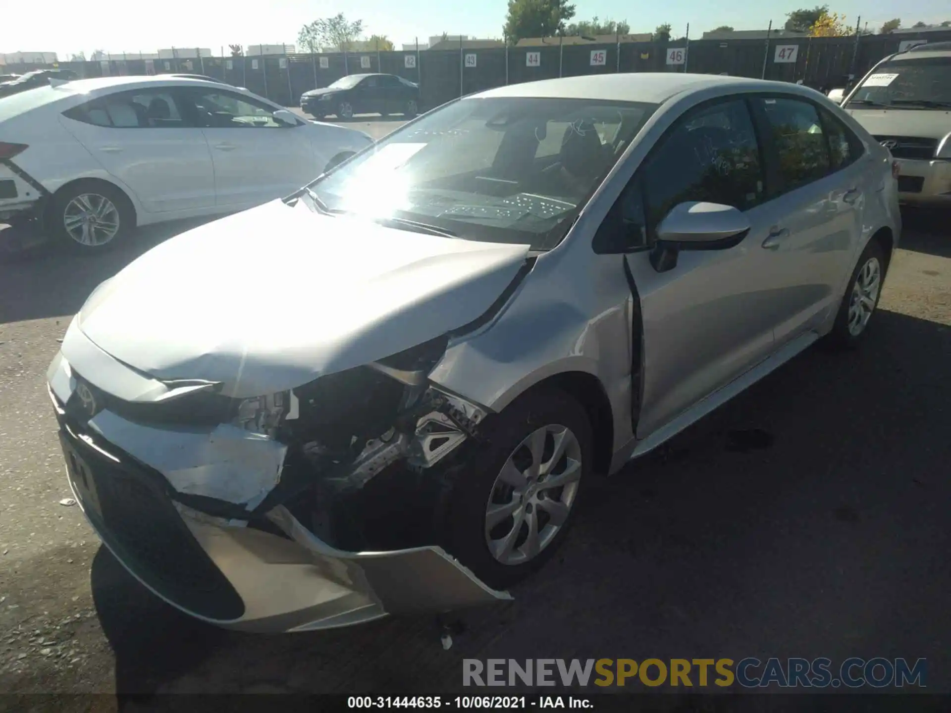 6 Photograph of a damaged car 5YFEPMAEXNP275083 TOYOTA COROLLA 2022