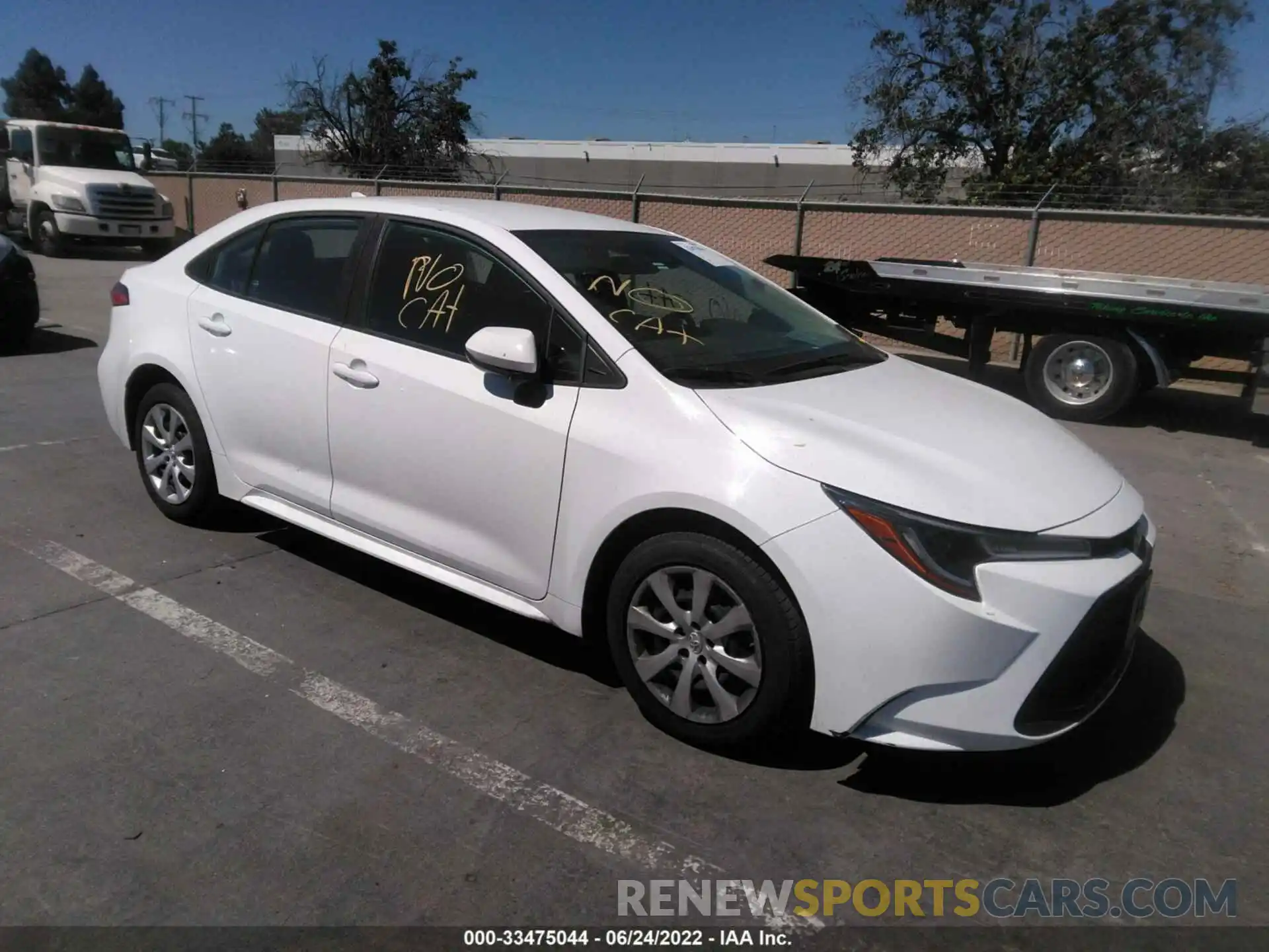 1 Photograph of a damaged car 5YFEPMAEXNP275763 TOYOTA COROLLA 2022