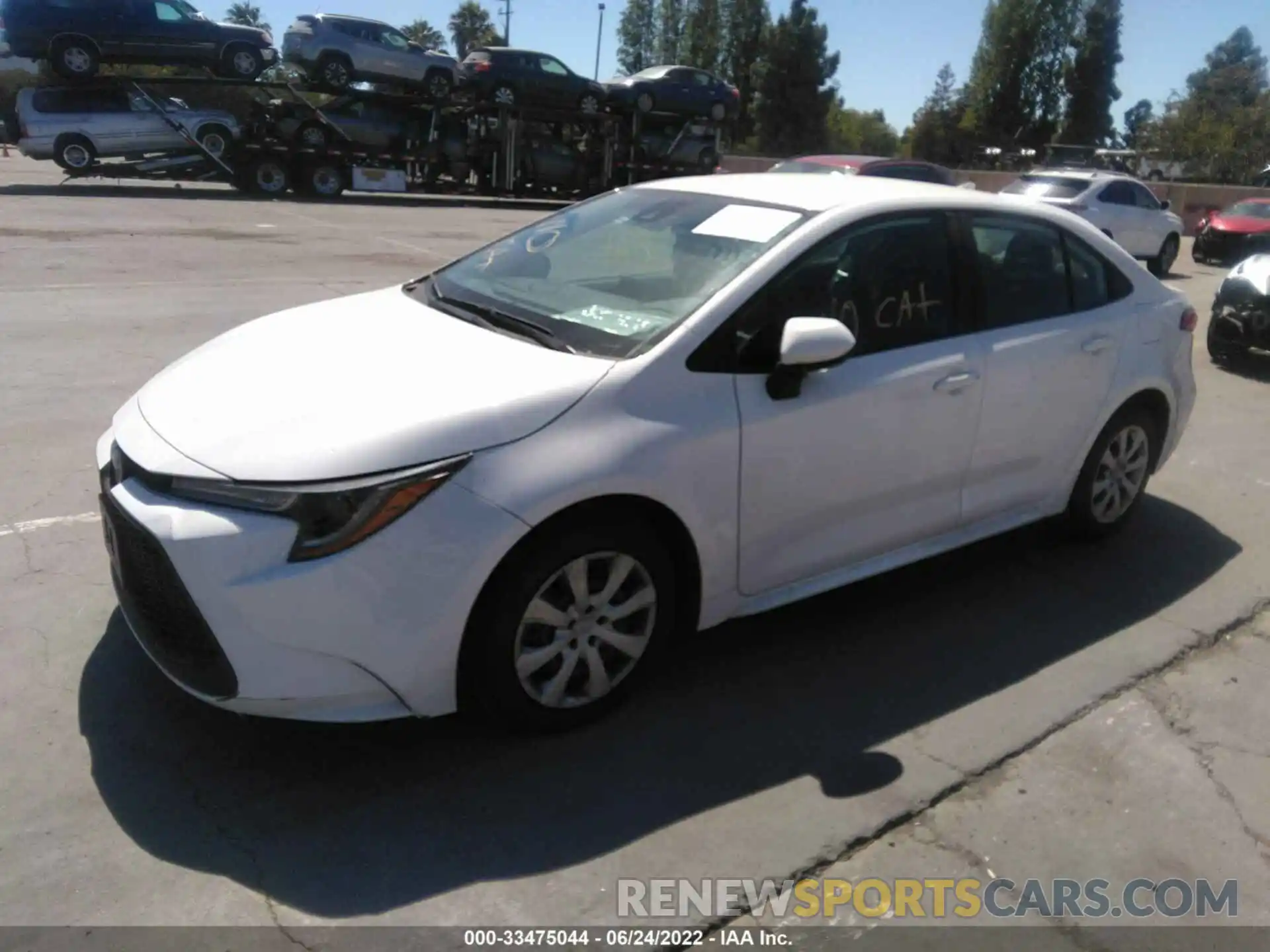 2 Photograph of a damaged car 5YFEPMAEXNP275763 TOYOTA COROLLA 2022