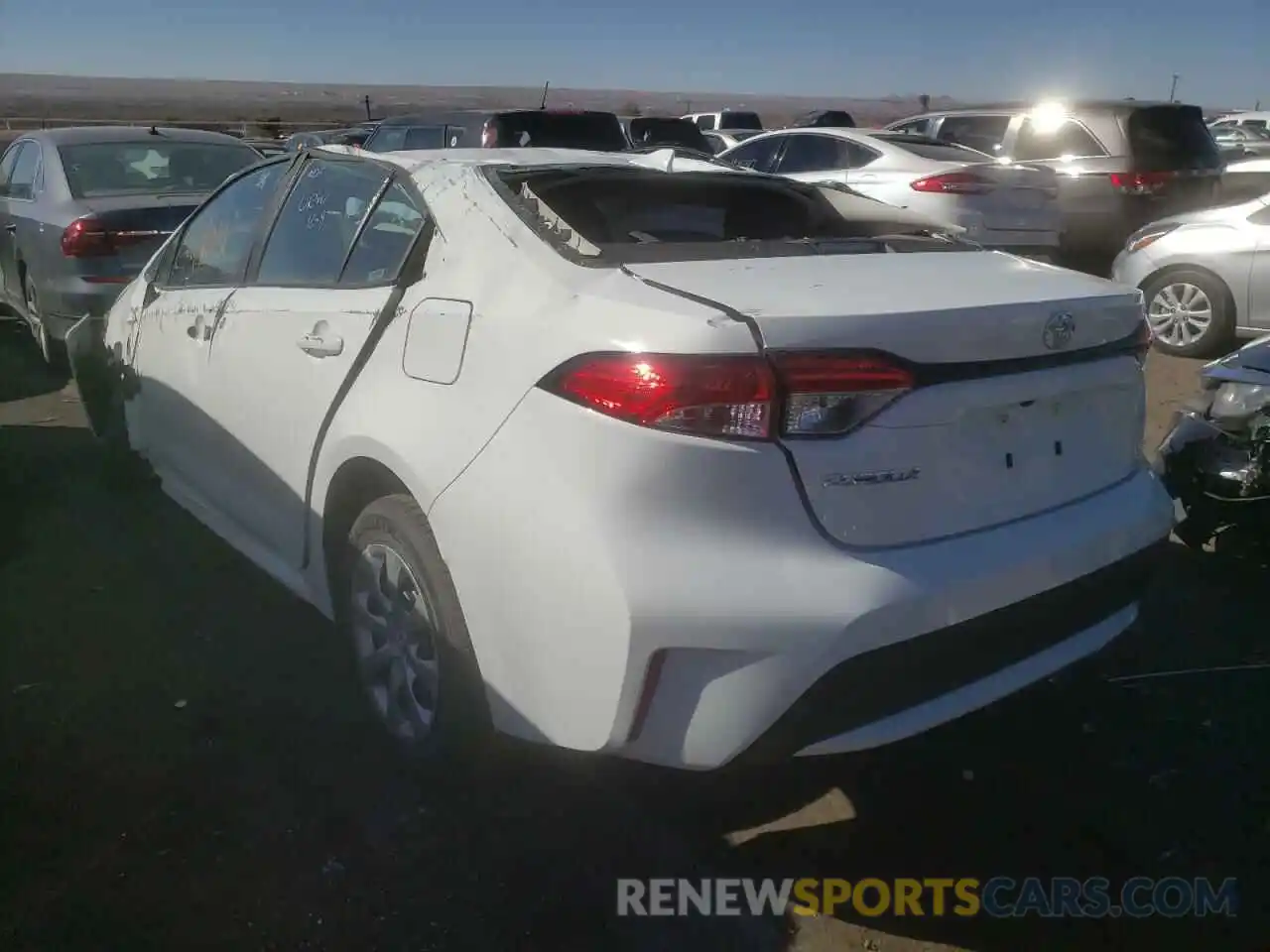 3 Photograph of a damaged car 5YFEPMAEXNP279098 TOYOTA COROLLA 2022