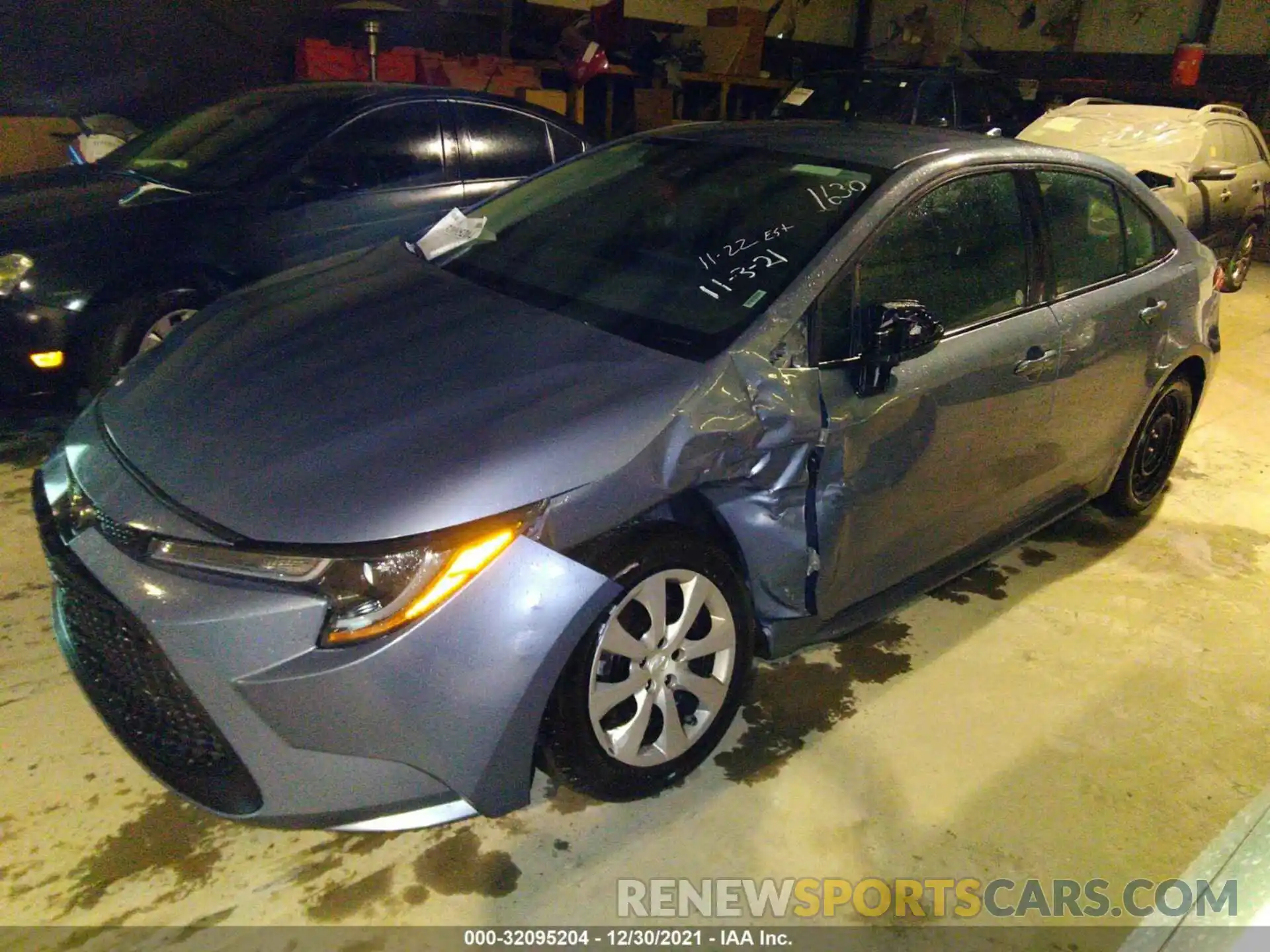 2 Photograph of a damaged car 5YFEPMAEXNP281630 TOYOTA COROLLA 2022