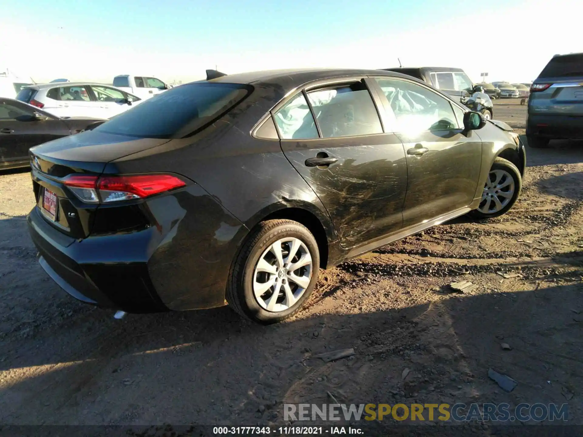 4 Photograph of a damaged car 5YFEPMAEXNP281644 TOYOTA COROLLA 2022