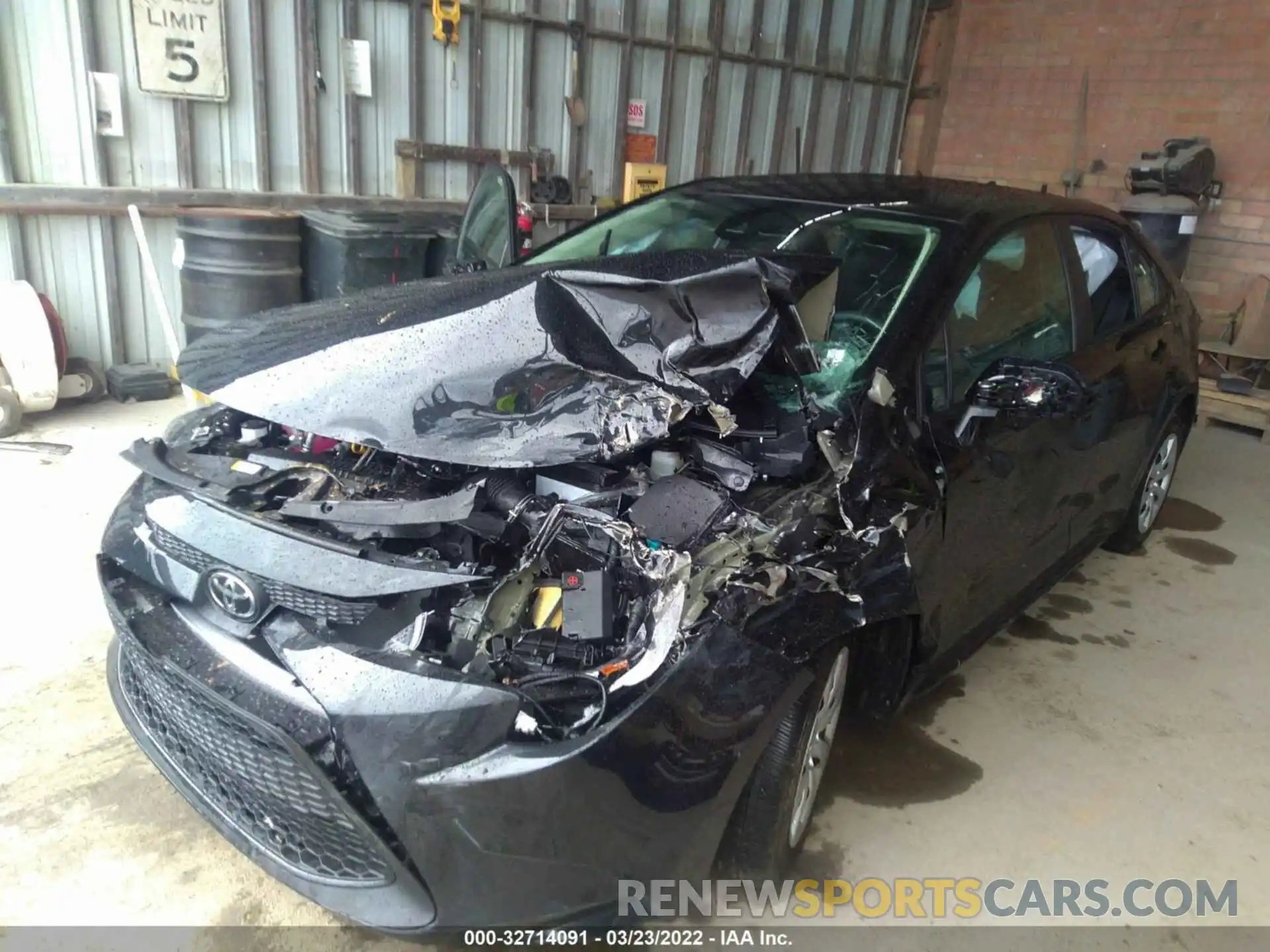 6 Photograph of a damaged car 5YFEPMAEXNP302878 TOYOTA COROLLA 2022