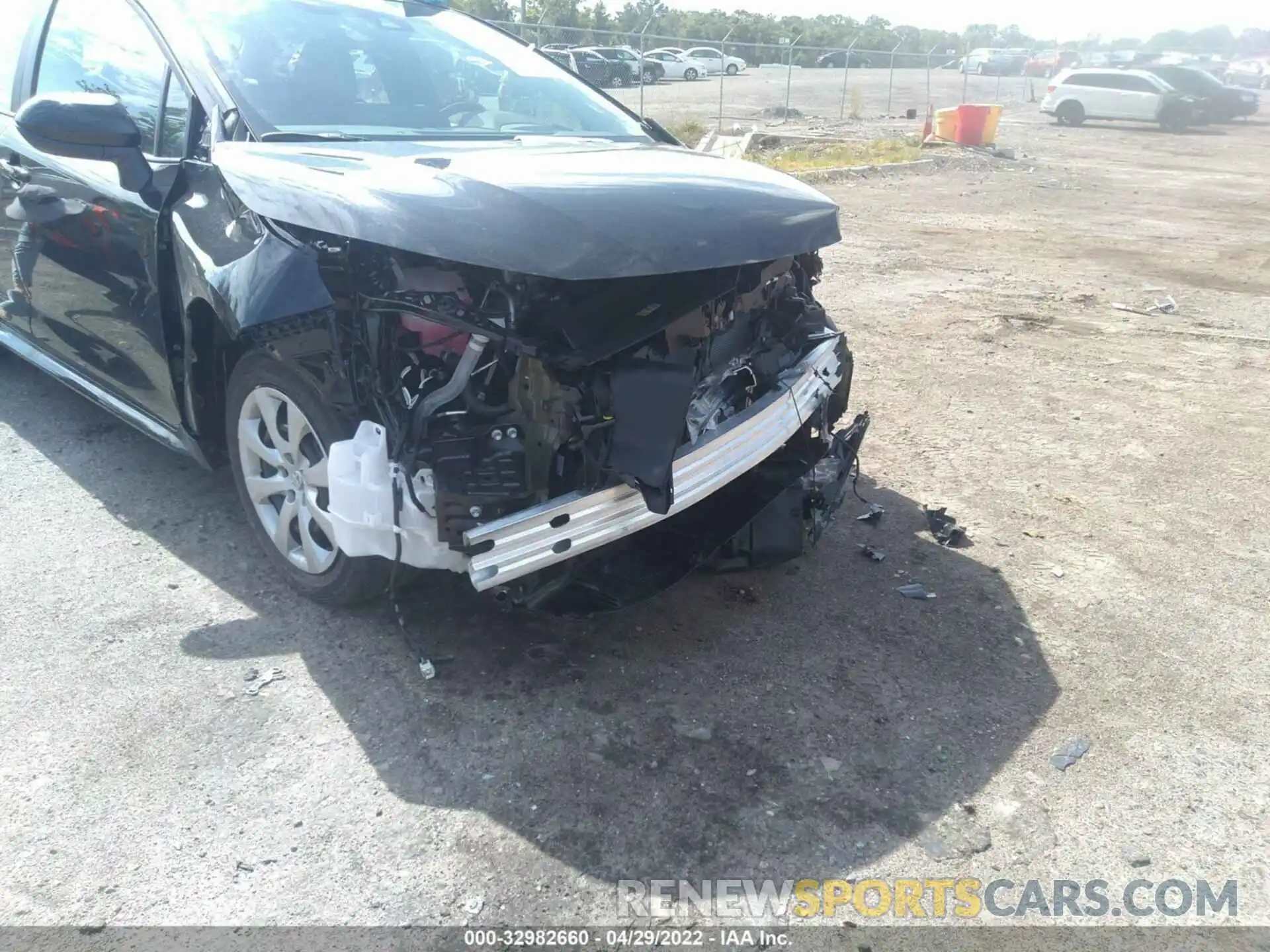 6 Photograph of a damaged car 5YFEPMAEXNP306803 TOYOTA COROLLA 2022