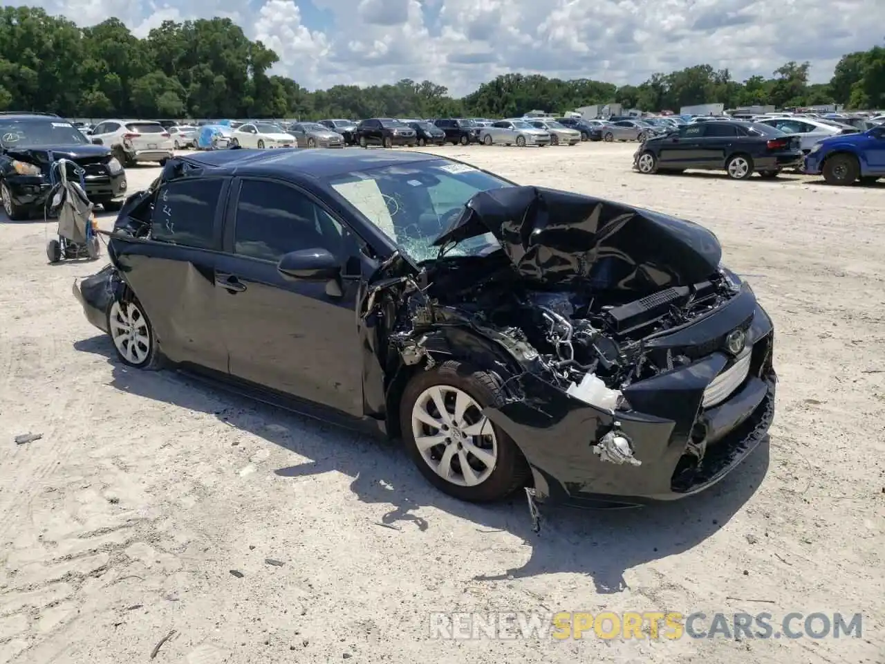 1 Photograph of a damaged car 5YFEPMAEXNP309684 TOYOTA COROLLA 2022