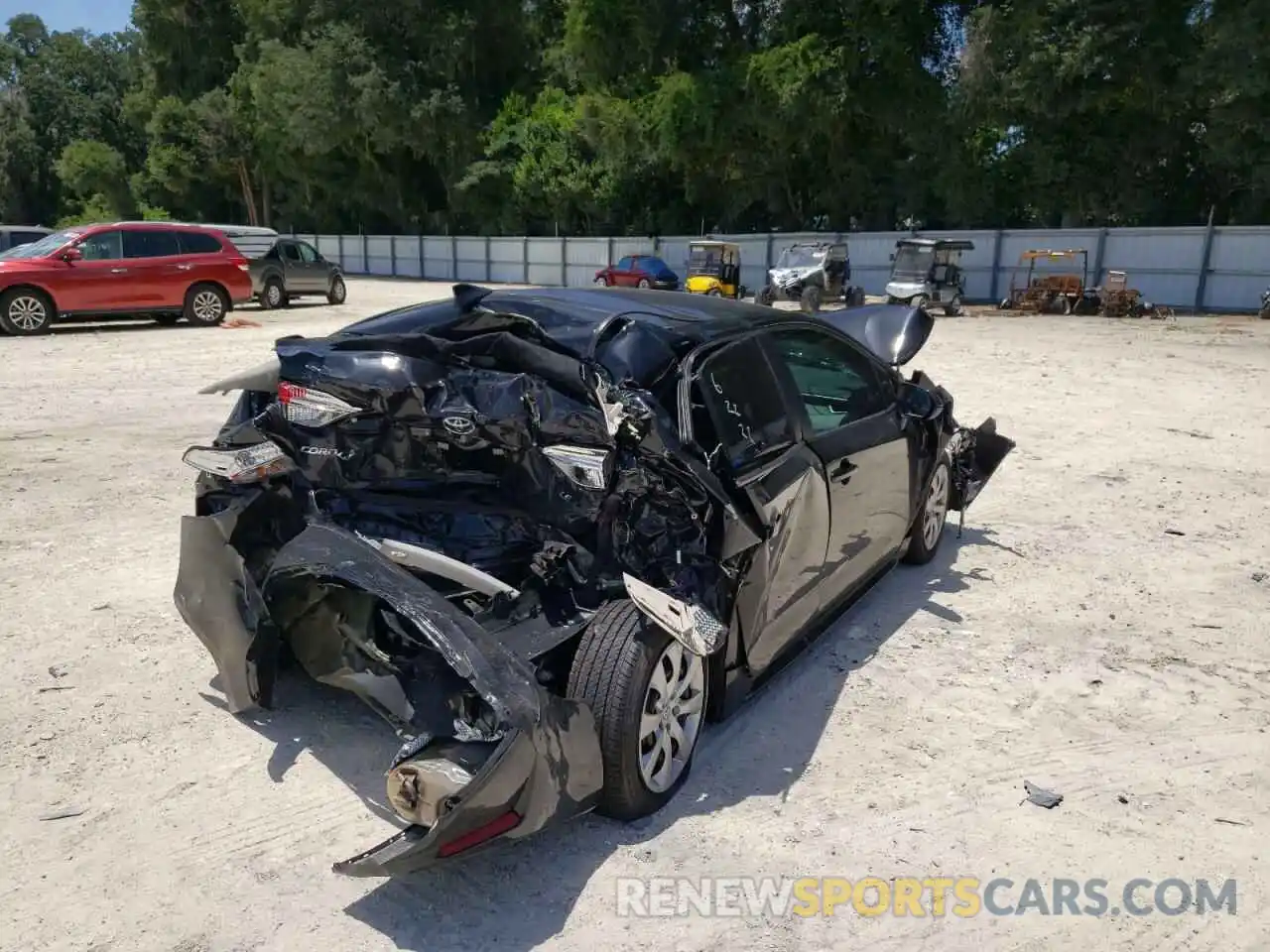 4 Photograph of a damaged car 5YFEPMAEXNP309684 TOYOTA COROLLA 2022