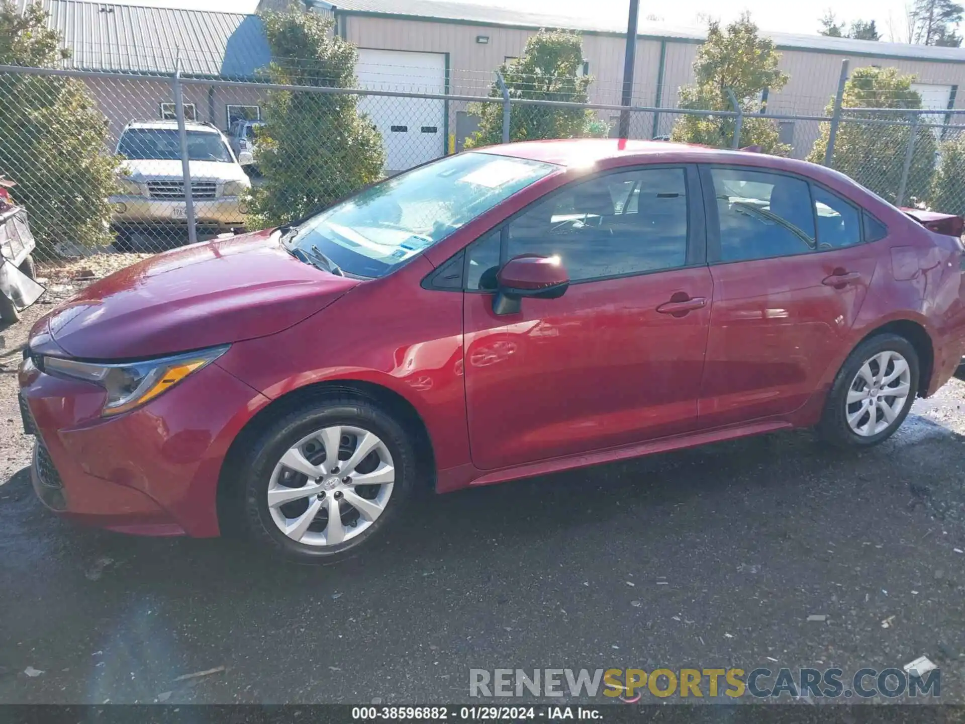 15 Photograph of a damaged car 5YFEPMAEXNP318756 TOYOTA COROLLA 2022