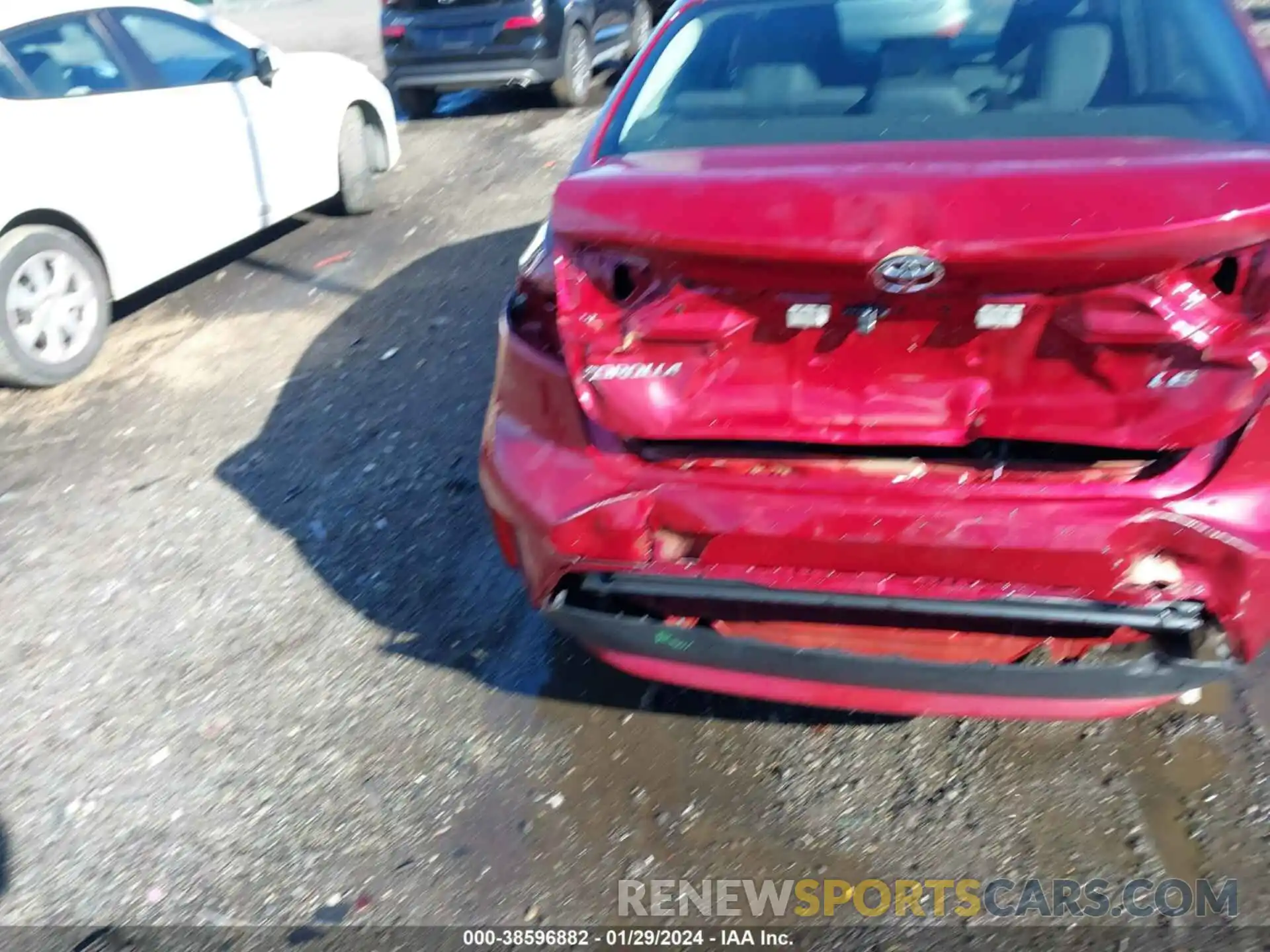 17 Photograph of a damaged car 5YFEPMAEXNP318756 TOYOTA COROLLA 2022