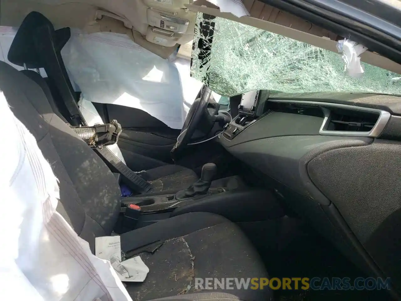 5 Photograph of a damaged car 5YFEPMAEXNP320460 TOYOTA COROLLA 2022