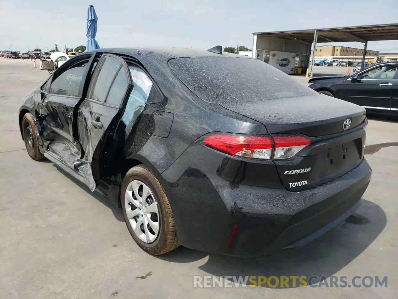 3 Photograph of a damaged car 5YFEPMAEXNP321267 TOYOTA COROLLA 2022