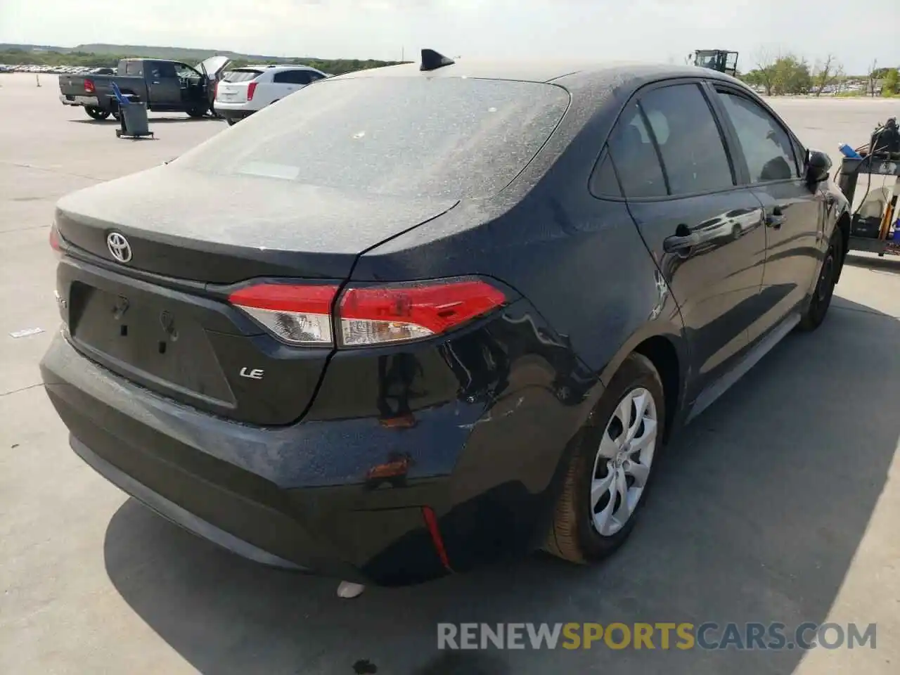 4 Photograph of a damaged car 5YFEPMAEXNP321267 TOYOTA COROLLA 2022