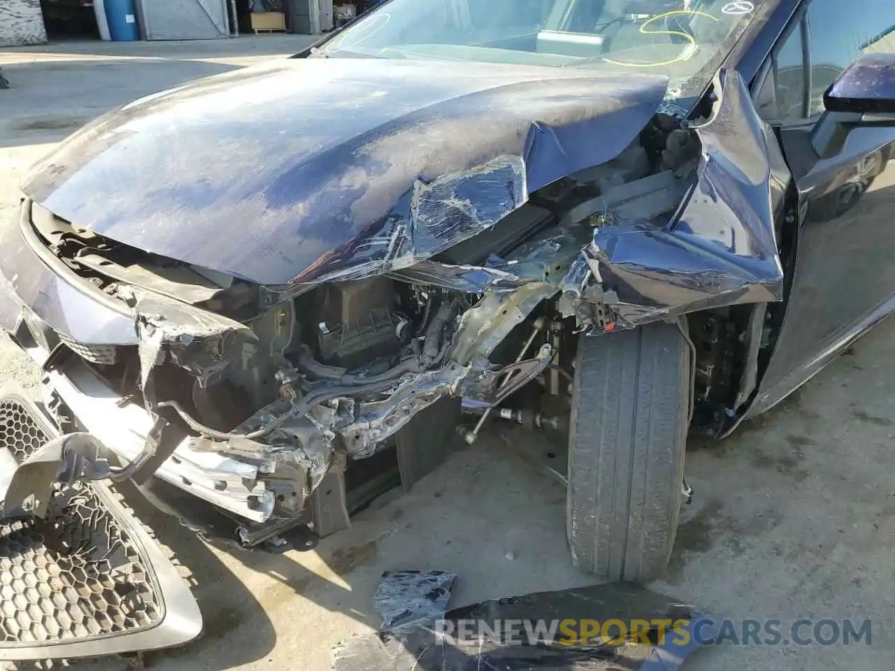 9 Photograph of a damaged car 5YFEPMAEXNP324864 TOYOTA COROLLA 2022