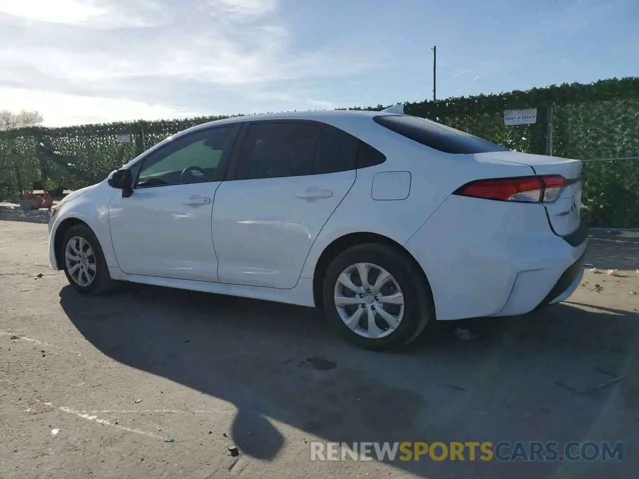 2 Photograph of a damaged car 5YFEPMAEXNP336190 TOYOTA COROLLA 2022