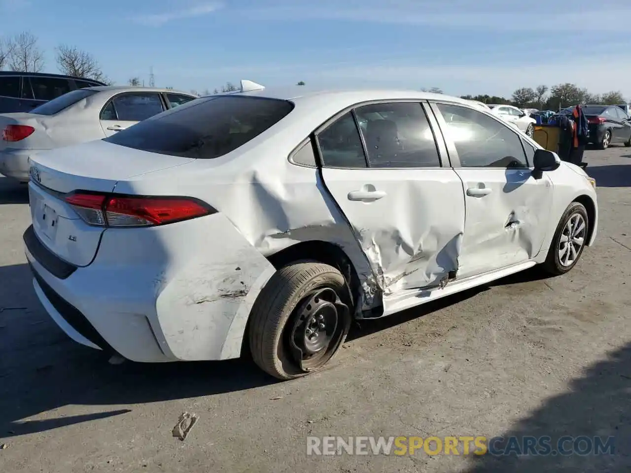 3 Photograph of a damaged car 5YFEPMAEXNP336190 TOYOTA COROLLA 2022