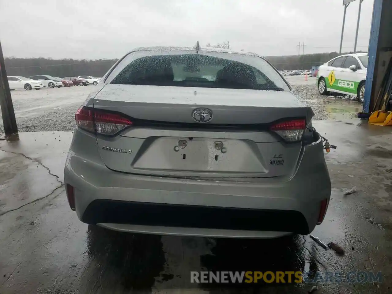 6 Photograph of a damaged car 5YFEPMAEXNP389603 TOYOTA COROLLA 2022