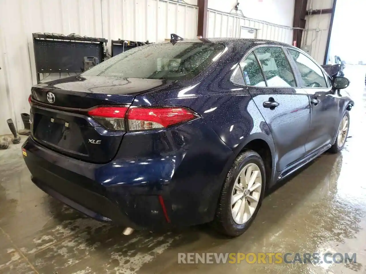 4 Photograph of a damaged car 5YFFPMAE6NP272346 TOYOTA COROLLA 2022