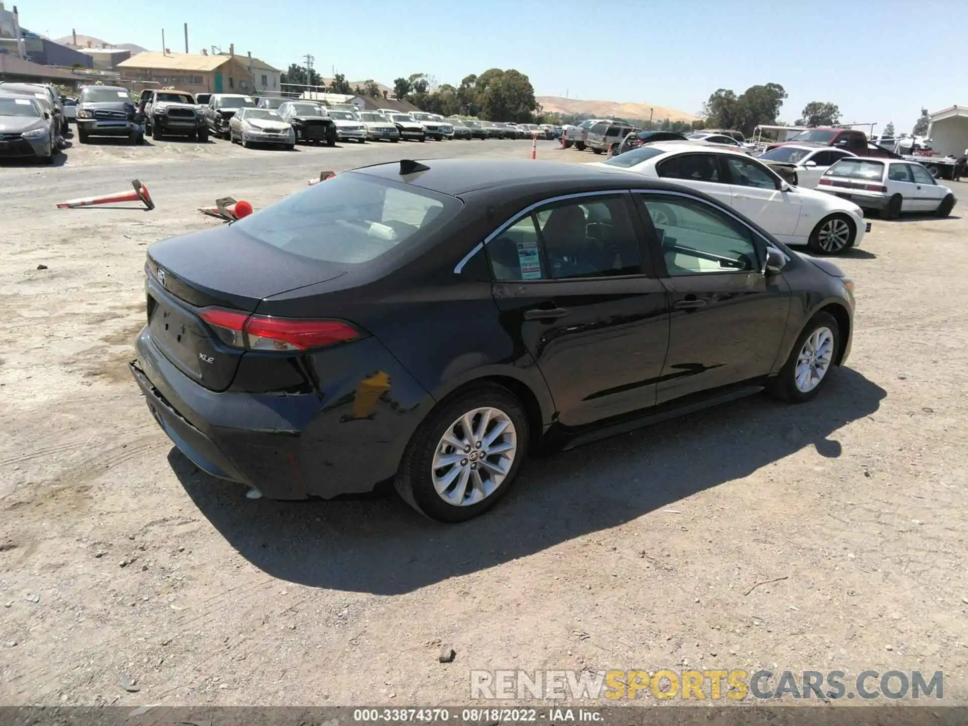 4 Photograph of a damaged car 5YFFPMAE9NP304920 TOYOTA COROLLA 2022