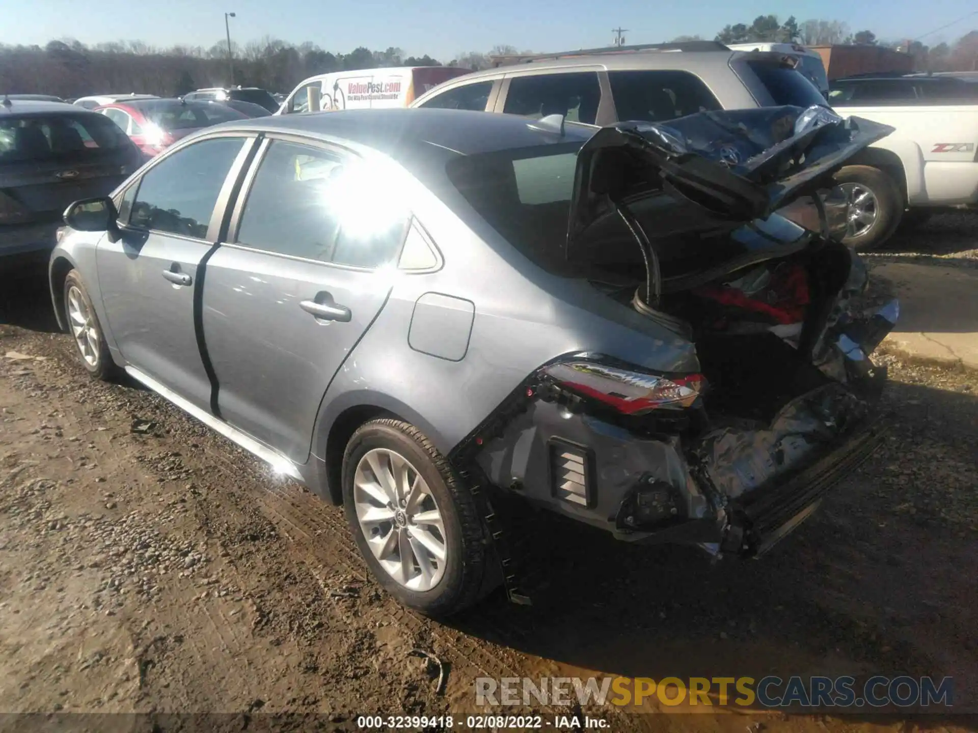 3 Photograph of a damaged car 5YFHPMAE1NP293517 TOYOTA COROLLA 2022